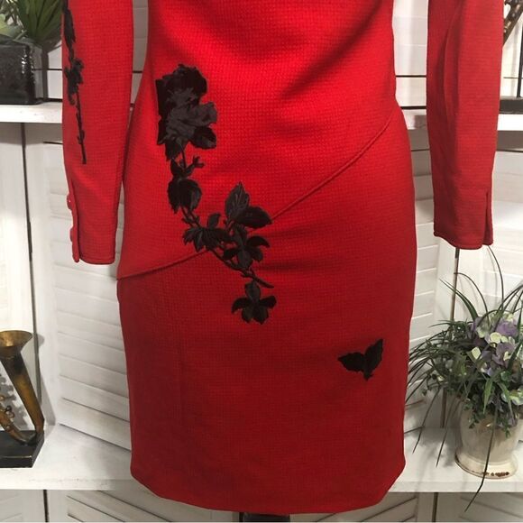 Valentino Vintage Red Blazer Dress Black Roses Size 6 - Picture 11 of 14